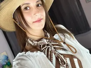 Myfreecams Free Porn Cam of SoLovelyAnna