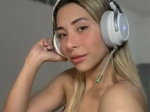 Myfreecams Watch Live Sex Cams of spoiltheblonde