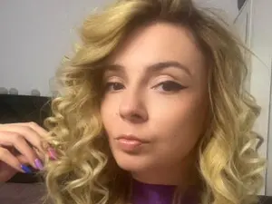 Myfreecams Private Sex Chat of LovelyAria