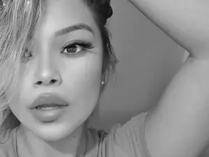 Myfreecams Free Porn Cam of RenataFih0or_