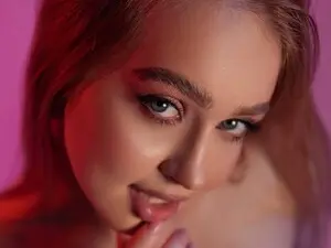 Myfreecams Free Live Porn of ElysaWetxx
