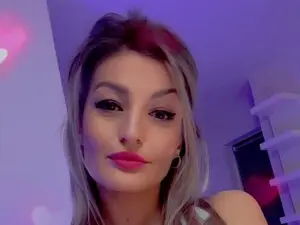 Myfreecams Sex Chat of OXXXY