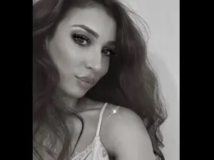 Myfreecams Watch Live Sex Cams of Reyann