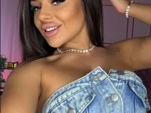 Myfreecams Sex Chat of Ellaacandy