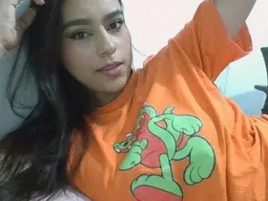 Myfreecams Adult Webcam of Mypretty_isa