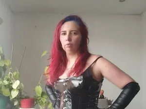 Myfreecams Live Sex Cam of Ursula_fire