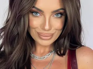 Myfreecams Sex Cam of Anabella_Star