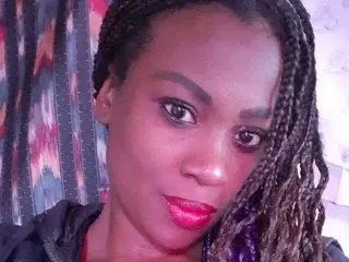 Streamate Free Live Porn of Naughtyyblack