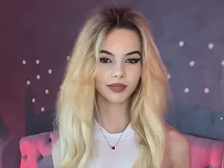 Streamate Live Porn of AmiraLovely