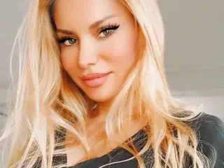 Streamate Live Sex Cam of HelenaNiki