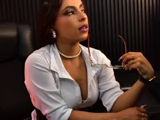 Streamate Adult Webcams of MiiaaMonroe
