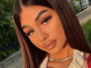 Streamate Live Sex of BellaNoirre