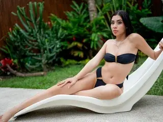 Streamate Adult Video Chat of MiaColucci_GB