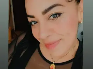 Streamate Free Porn Cam of CandelaBrown