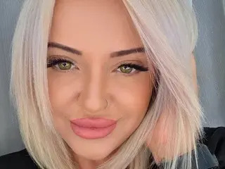 Streamate Adult Video Chat of BustyEmaXX