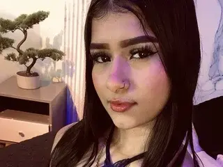 Streamate Watch Live Sex Cams of CharlotteeQueen