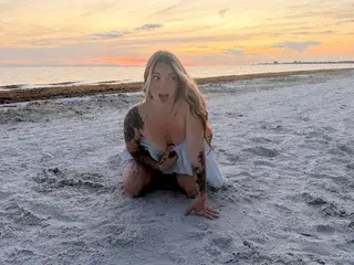 Streamate Free Live Porn of Artistgirl