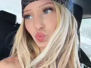 Streamate Best live sex cam show of theselenarainx