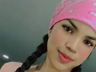 Streamate Live Sex Cam of ximena_ruiz