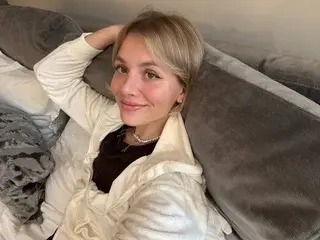 Streamate Live Sex of AurorraAxnies