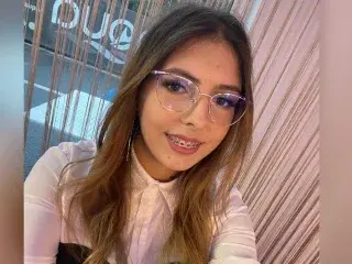 Streamate Nude Webcam of ADELLYINN