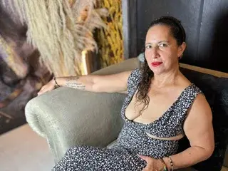 Streamate Best Webcam of Luna_Mature