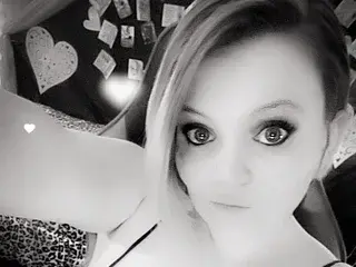 Streamate Live Porn of Honey_Chambers