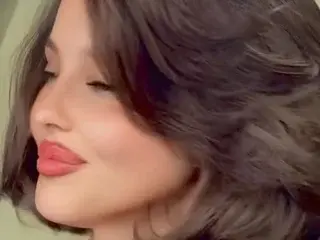 Streamate Free Porn Cam of MeryMe25