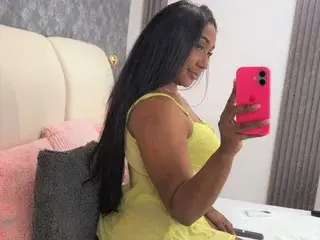 Streamate Live Sex Cam of NaiomiRoss