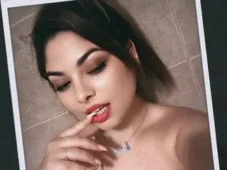 Streamate Live Porn of Kairafantasy