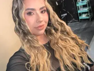 Streamate Best live sex cam show of MaraMoore