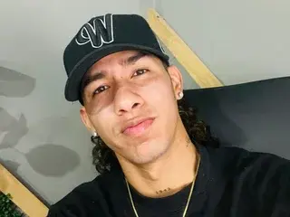 Streamate Sex Chat of Damian_phill