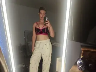 Streamate Adult Webcam of CaliLovin85