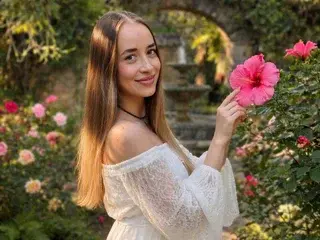 Streamate Watch Live Sex Cams of HelenHis