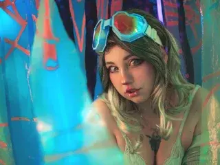 Streamate Live Sex Cam of cina_moon