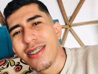 Streamate Live Sex Cam of BrunoHard