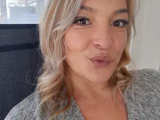Streamate Best live sex cam show of queenfeetMaria