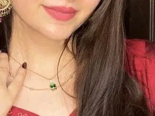 Streamate Nude Webcam of LovleyDeepika4