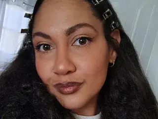 Streamate Nude Webcam of BigBrownTittyMILF