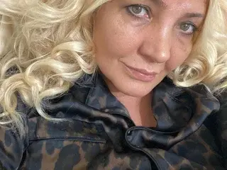 Streamate Sex Cam of Blondyy