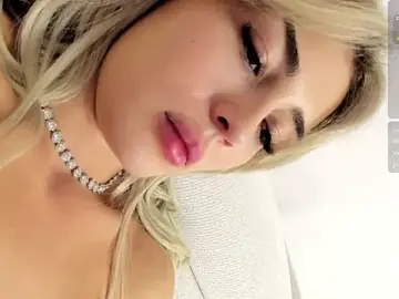 Stripchat Sex Cam of lissababe1