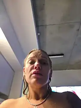Stripchat Live Sex Cam of Iamstephc