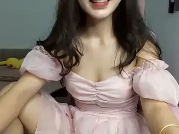 Stripchat Live Sex Cam of Lucie-Sexy2k
