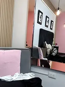 Stripchat Live Sex Cam of MonzerratBoyer