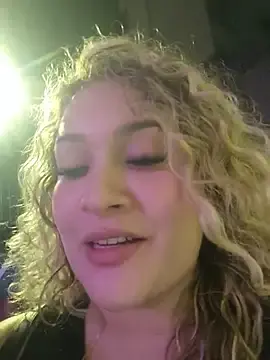 Stripchat Sex Chat of Sara_smiiith211