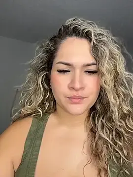 Stripchat Live Sex of Sara_smiiith211