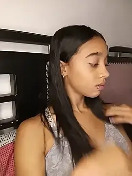 Stripchat Watch Live Sex Cams of Zoe_Sweett18