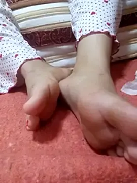 Stripchat Sex Cam of Bombamom