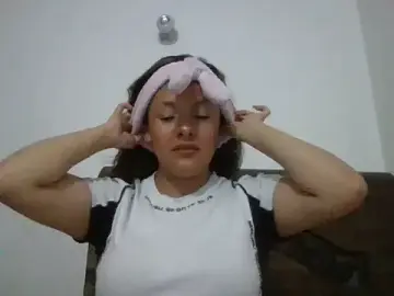 Stripchat Free Porn Cam of CynthiaMooree