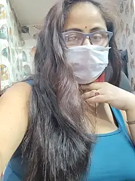 Stripchat Live Sex Cam of Priya_bigboobs